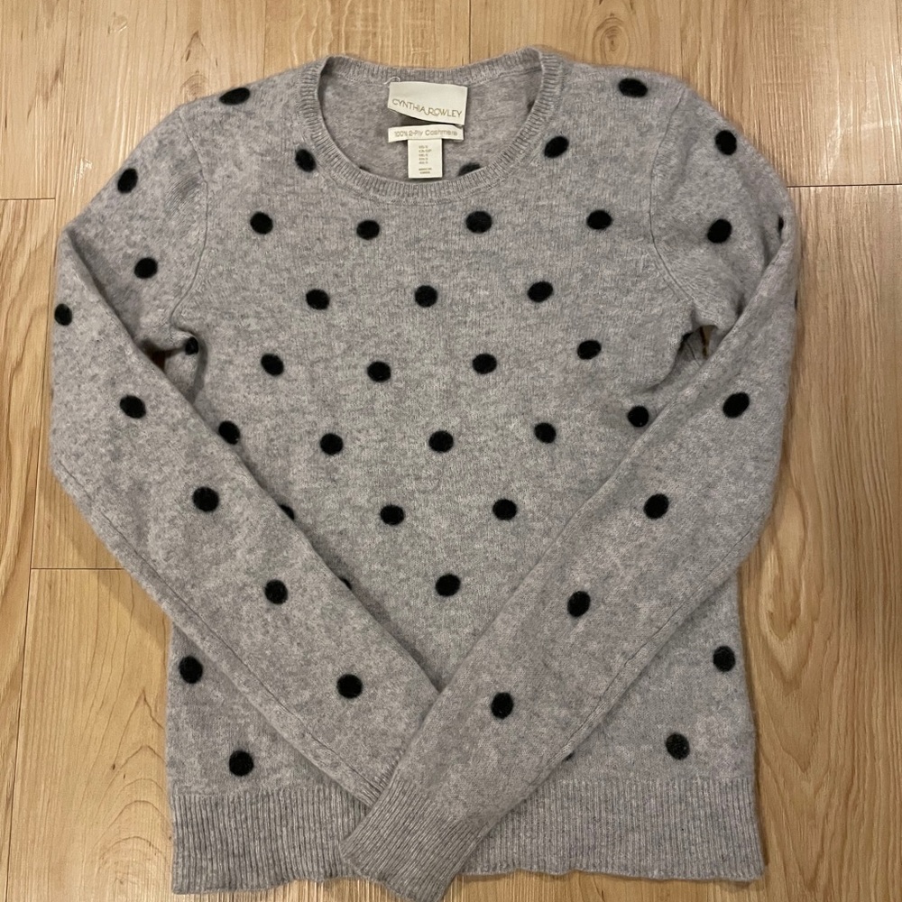 100% cashmere sweater